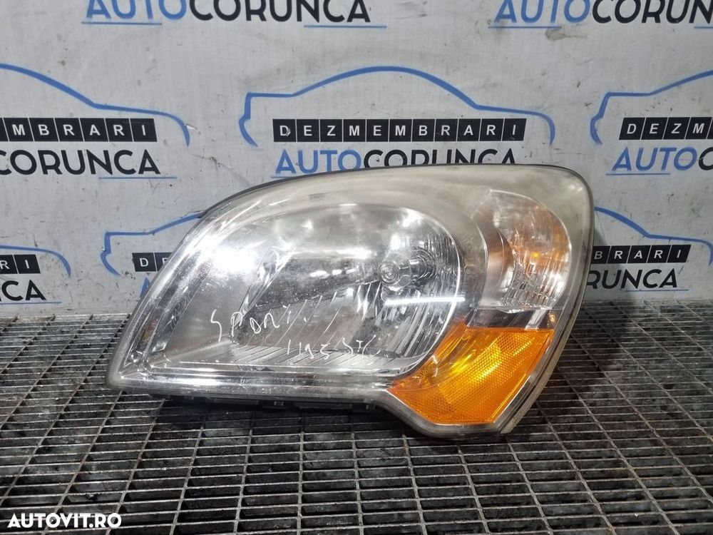 Far Stanga Kia Sportage II 2006 - 2010 SUV 4 Usi (1195) Fara xenon - 1