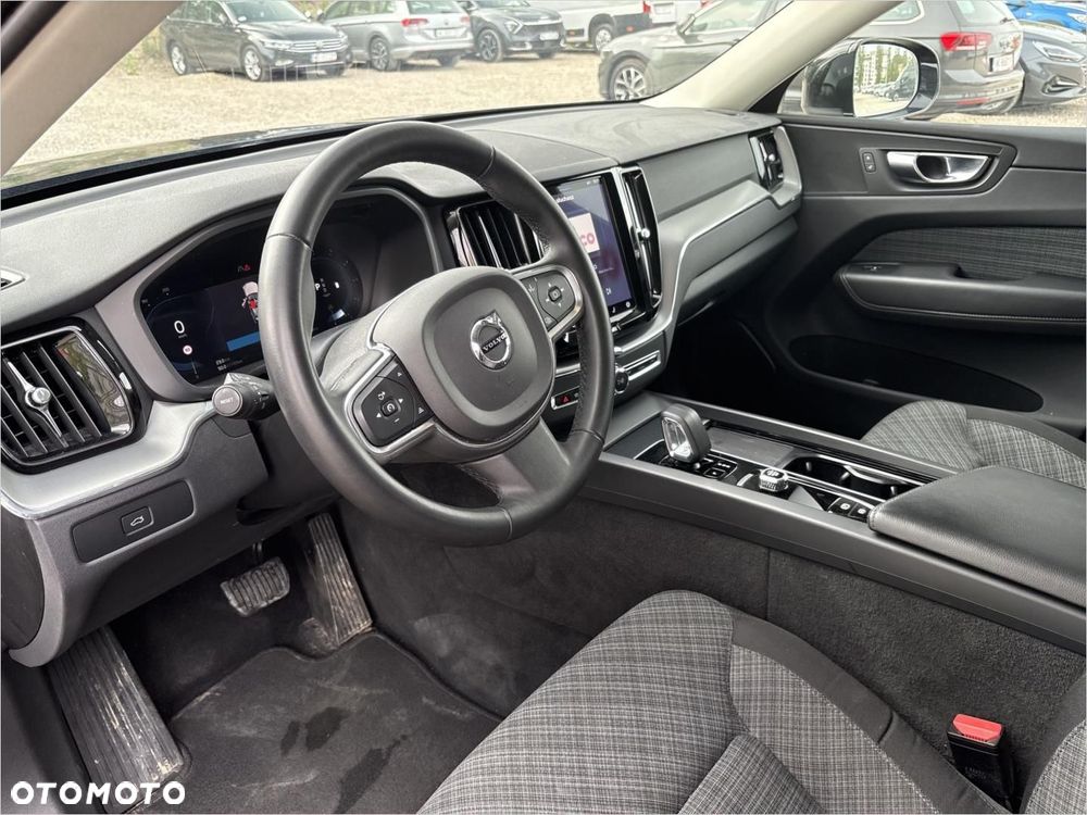 Volvo XC 60 B4 D AWD Core - 9
