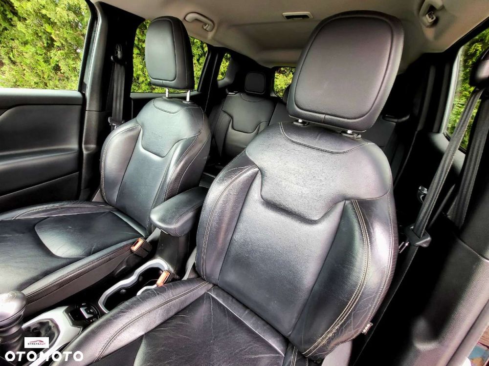 Jeep Renegade - 16