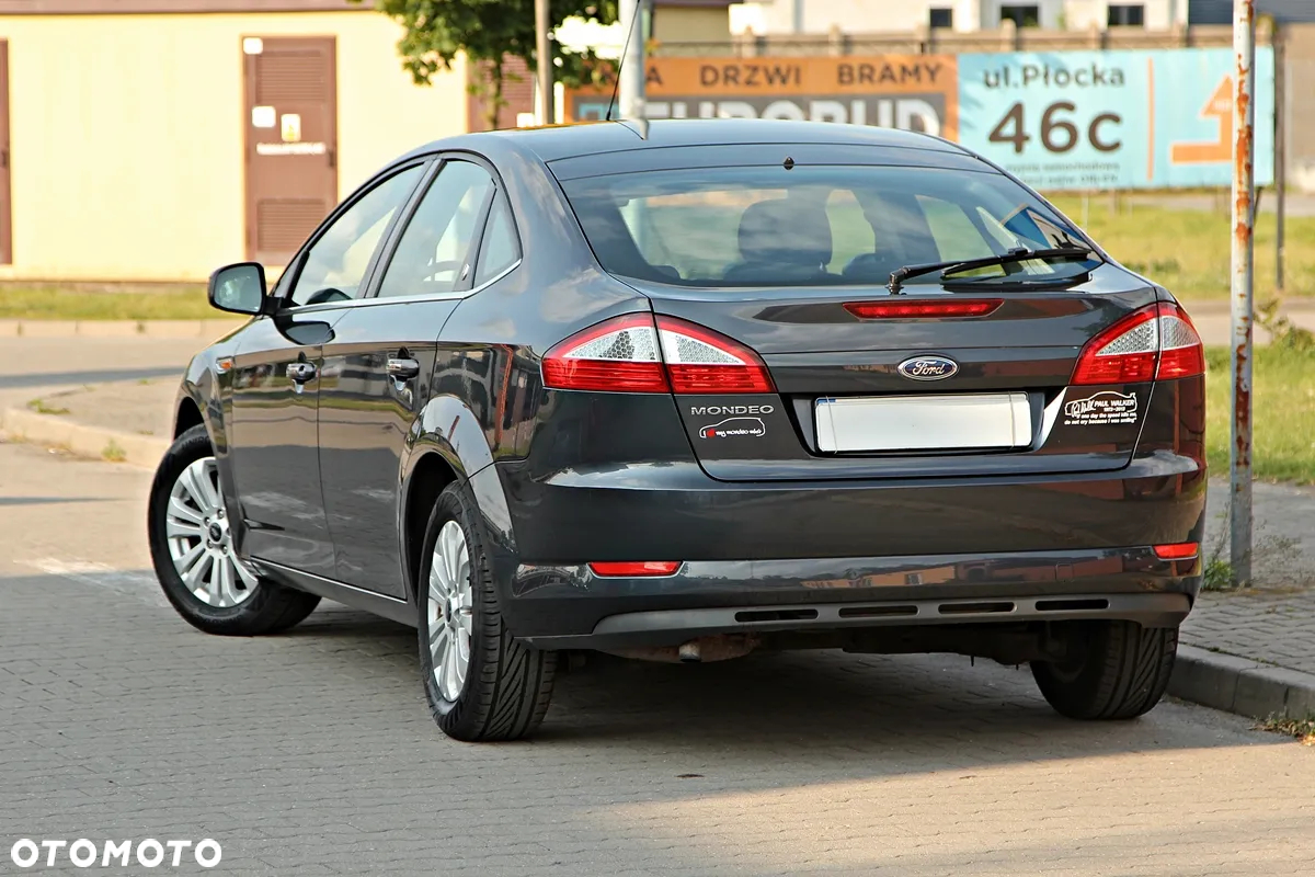 Ford Mondeo 2.0 Ghia - 4