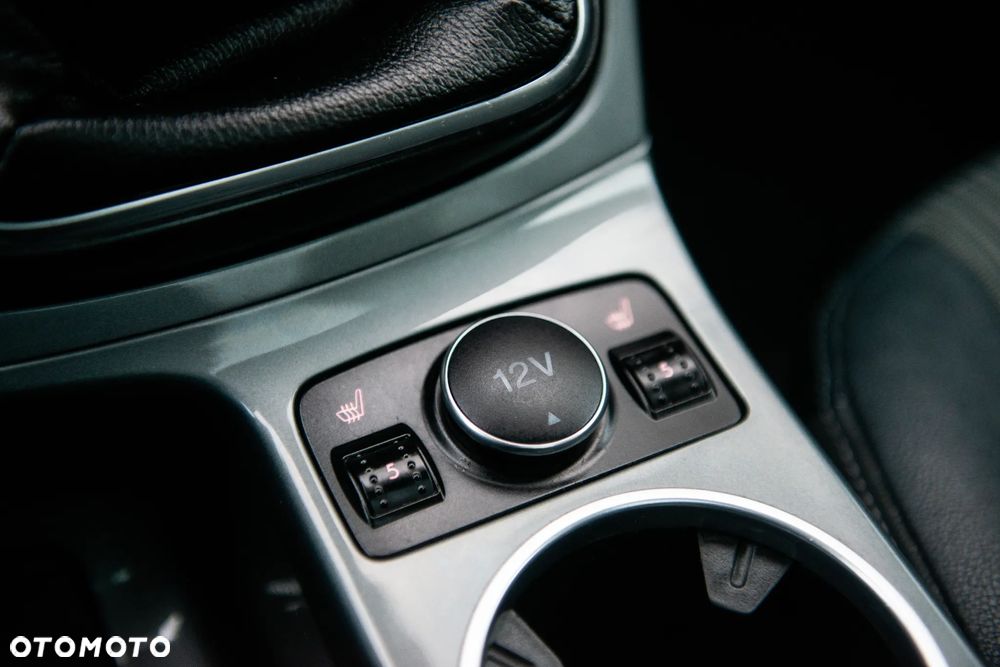 Ford C-MAX 2.0 TDCi Titanium - 37