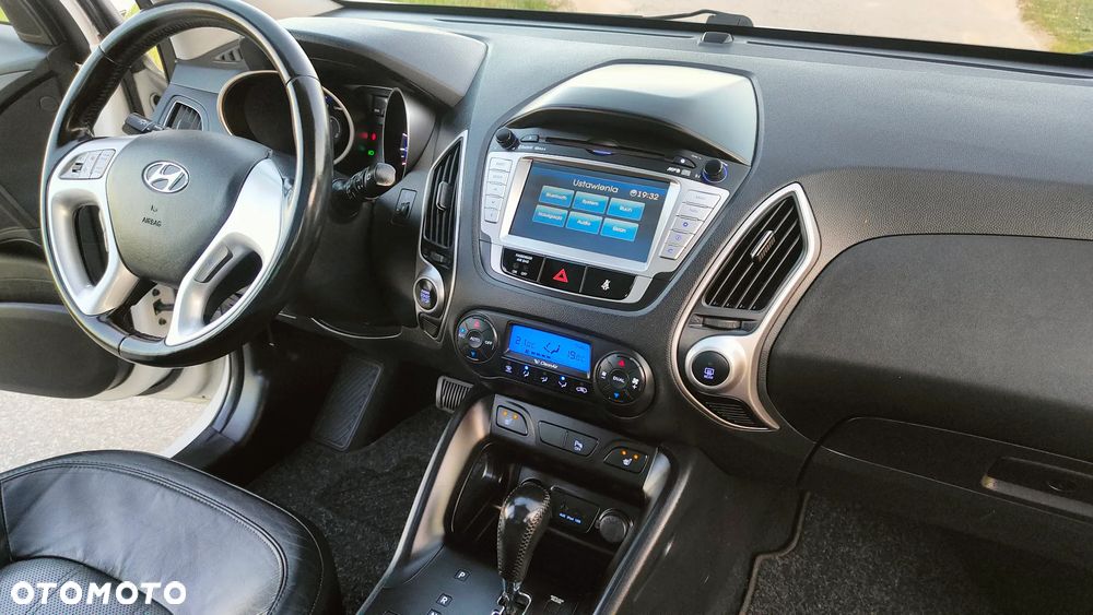 Hyundai ix35 2.0 CRDi 4WD Automatik Premium - 25