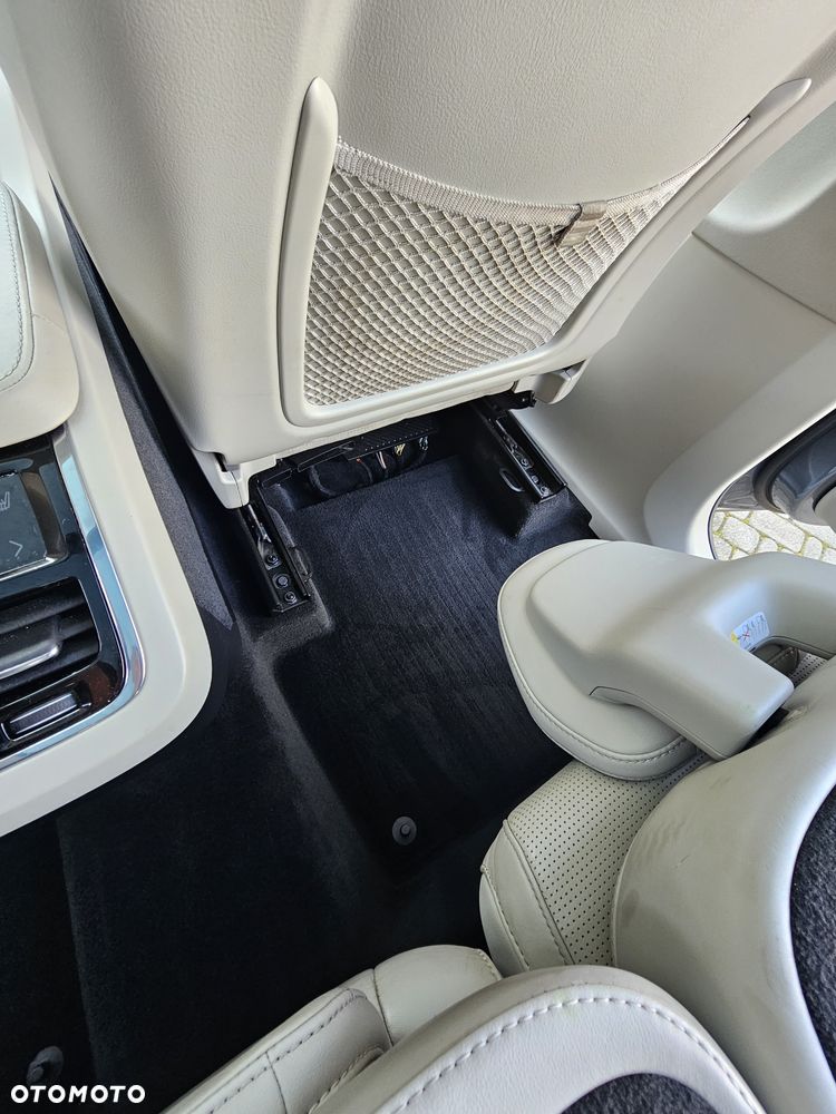 Volvo XC 90 D5 AWD Inscription 7os - 31