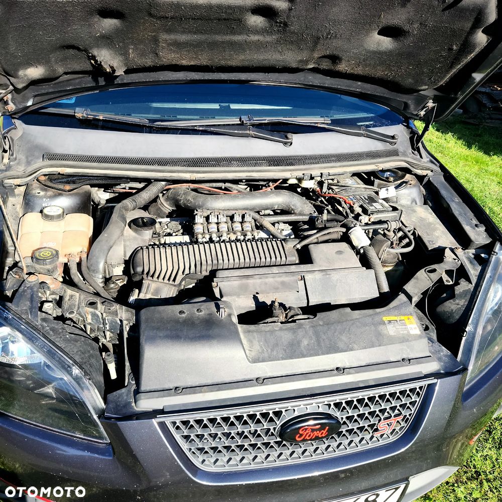 Ford Focus 2.5 ST - 17