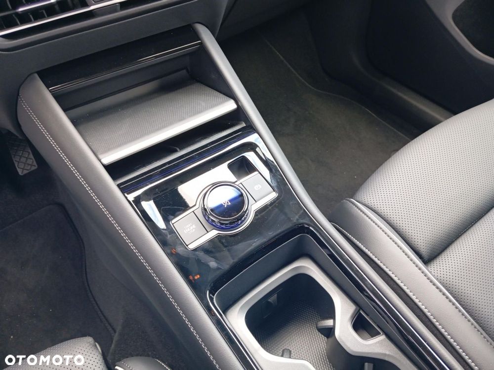 Volkswagen Tiguan - 29