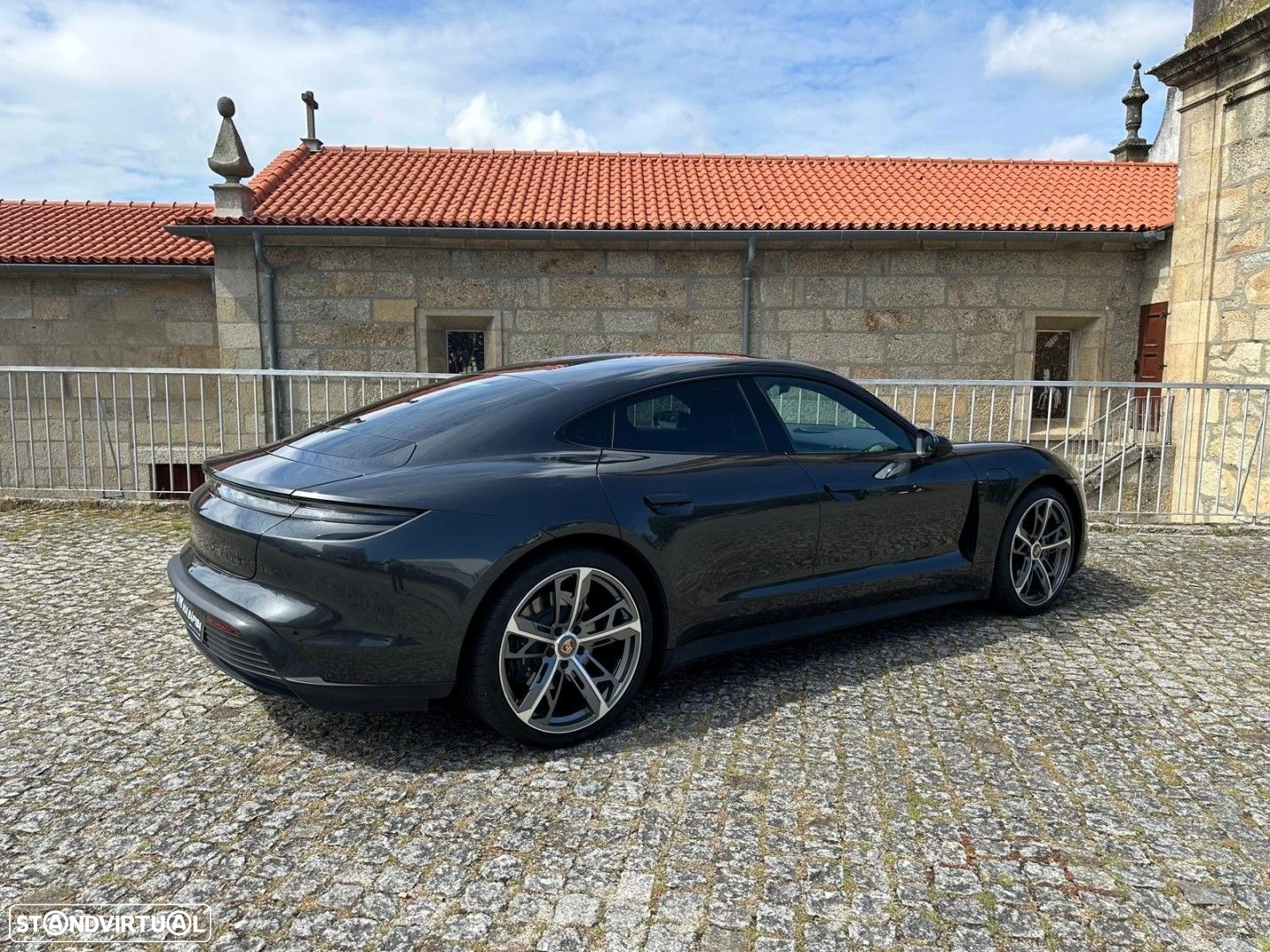 Porsche Taycan bateria Performance Plus - 27