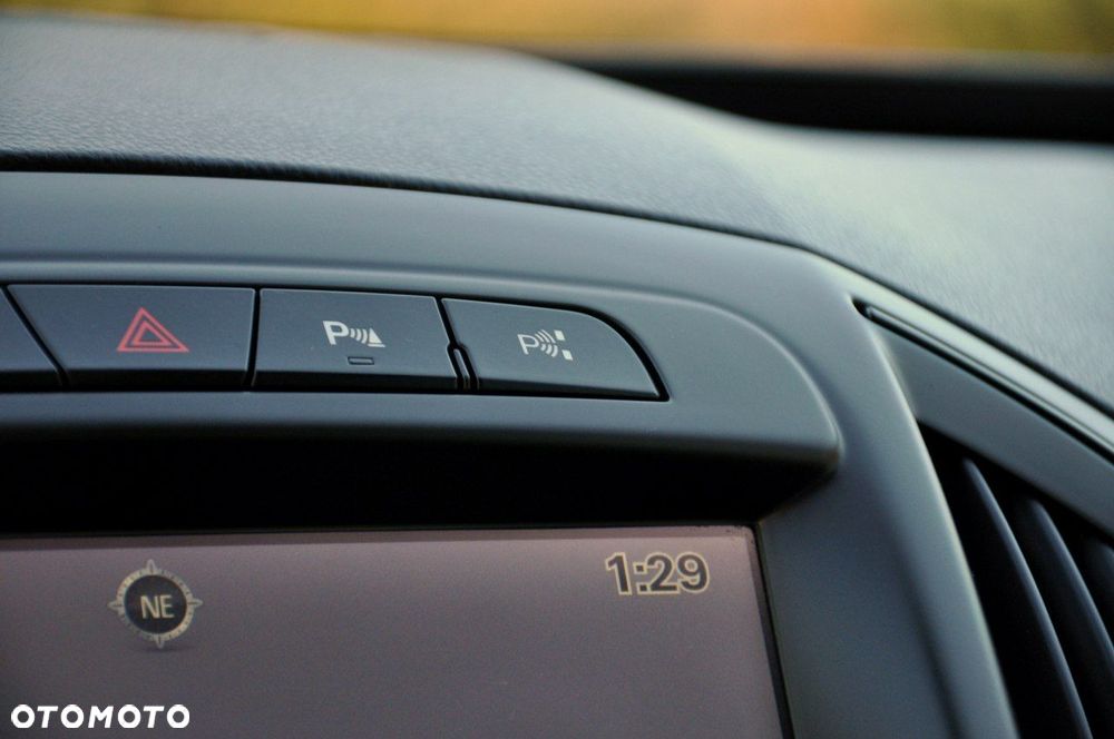 Opel Insignia - 30