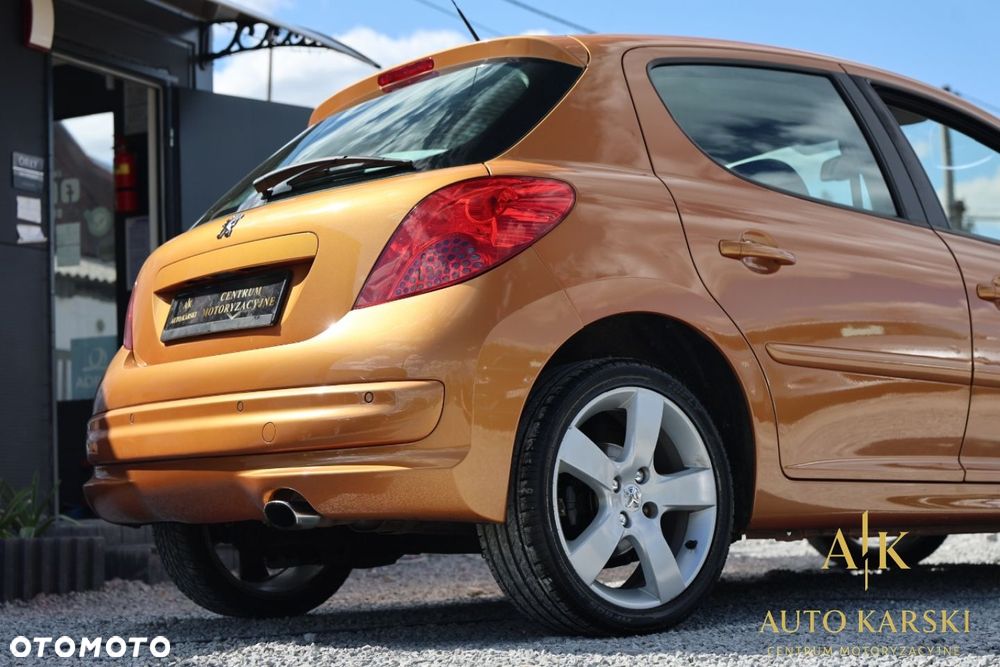 Peugeot 207 - 12