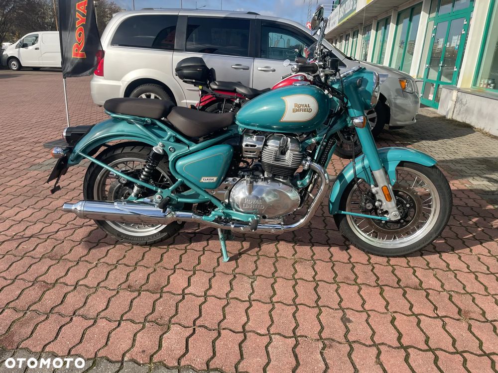 Royal Enfield Classic - 4