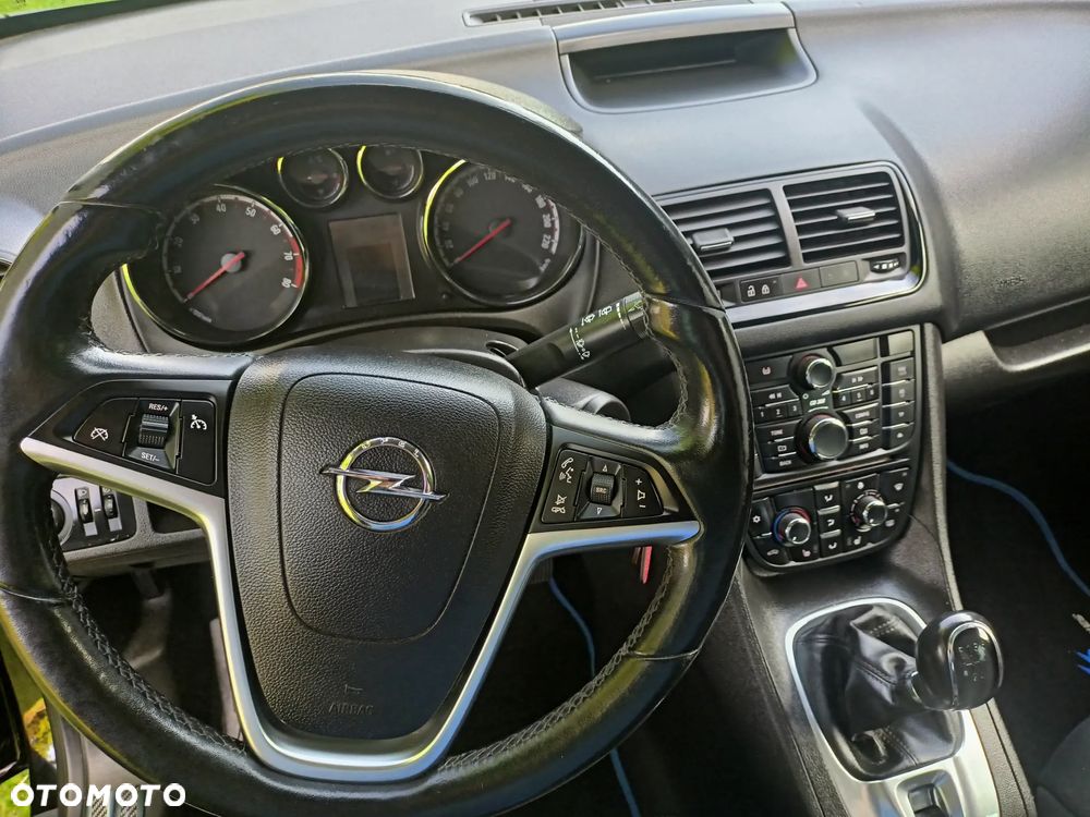Opel Meriva - 15