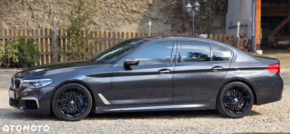 BMW Seria 5 M550i xDrive - 21