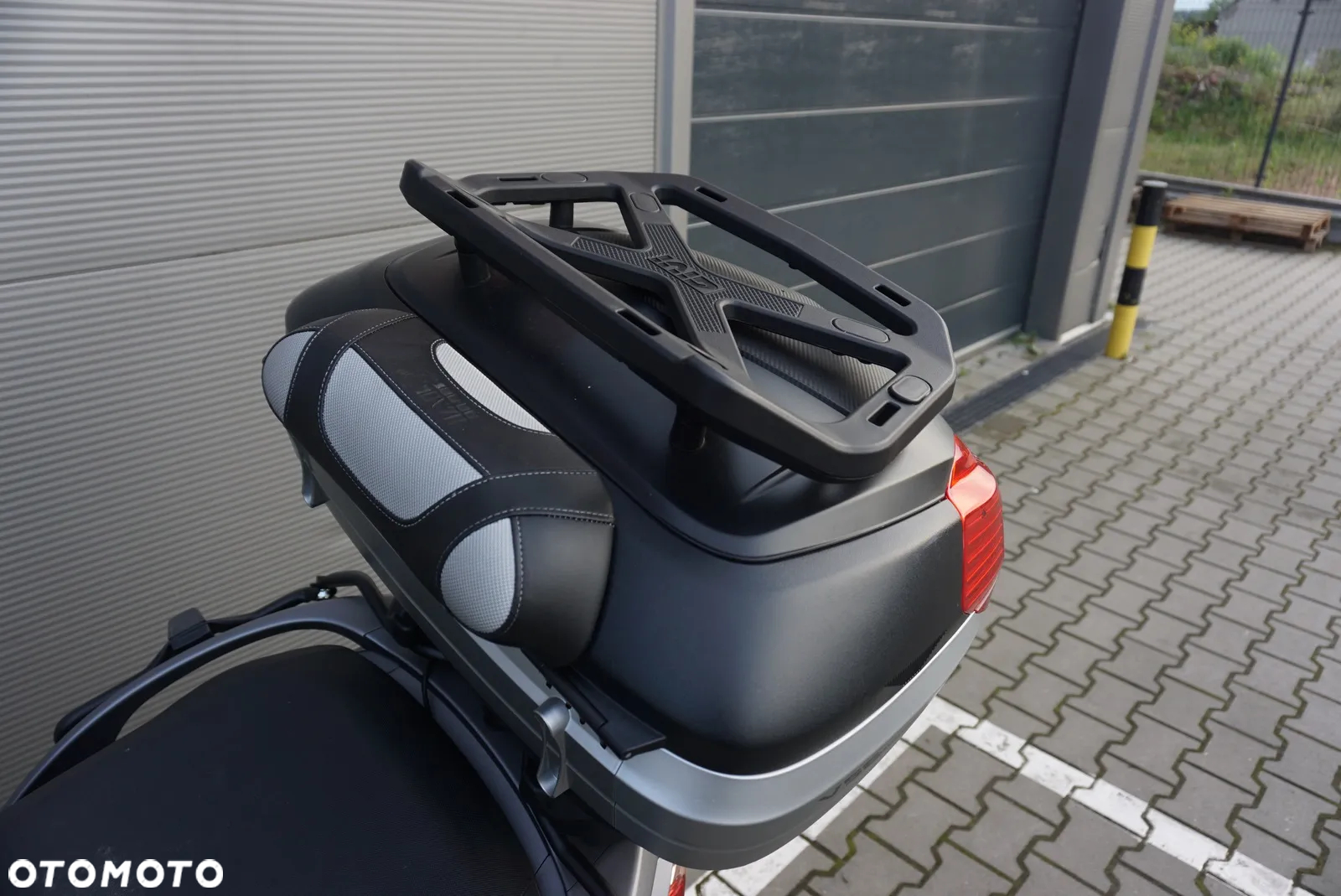 Suzuki Burgman - 12