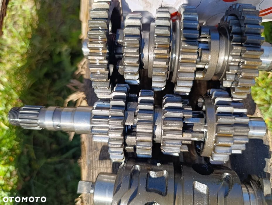 Skrzynia biegów KTM Duke 125 RC 17 – 23 r wałek programator wodziki A1 - 6