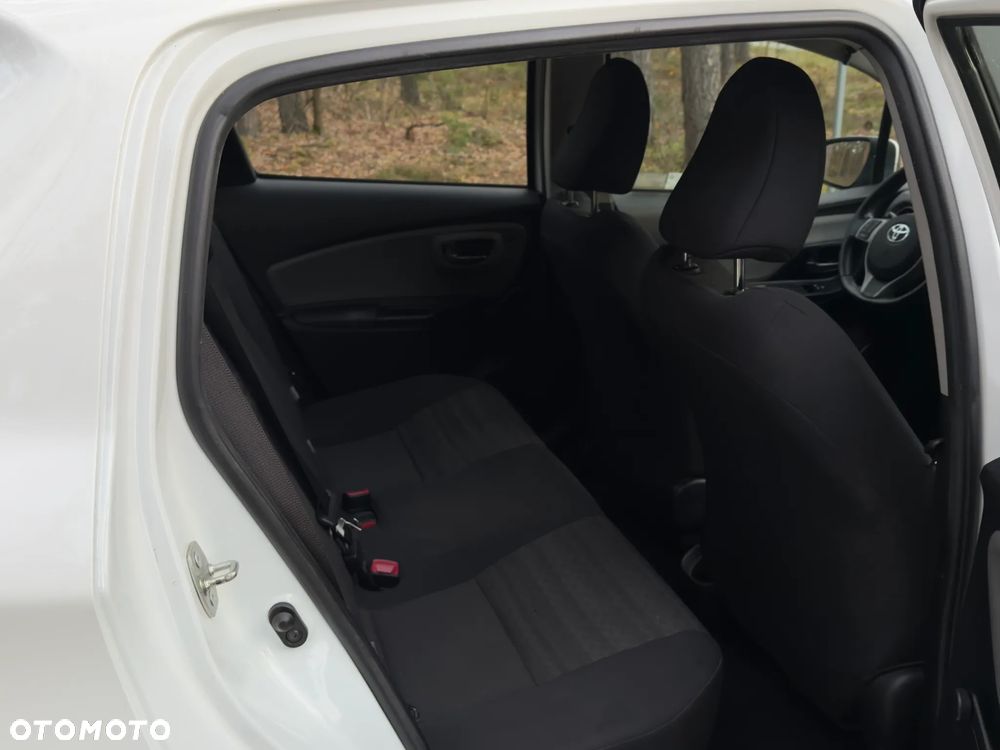 Toyota Yaris 1.0 Active EU6 - 9