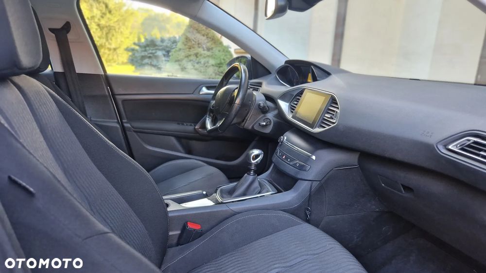 Peugeot 308 1.2 PureTech Active S&S - 16