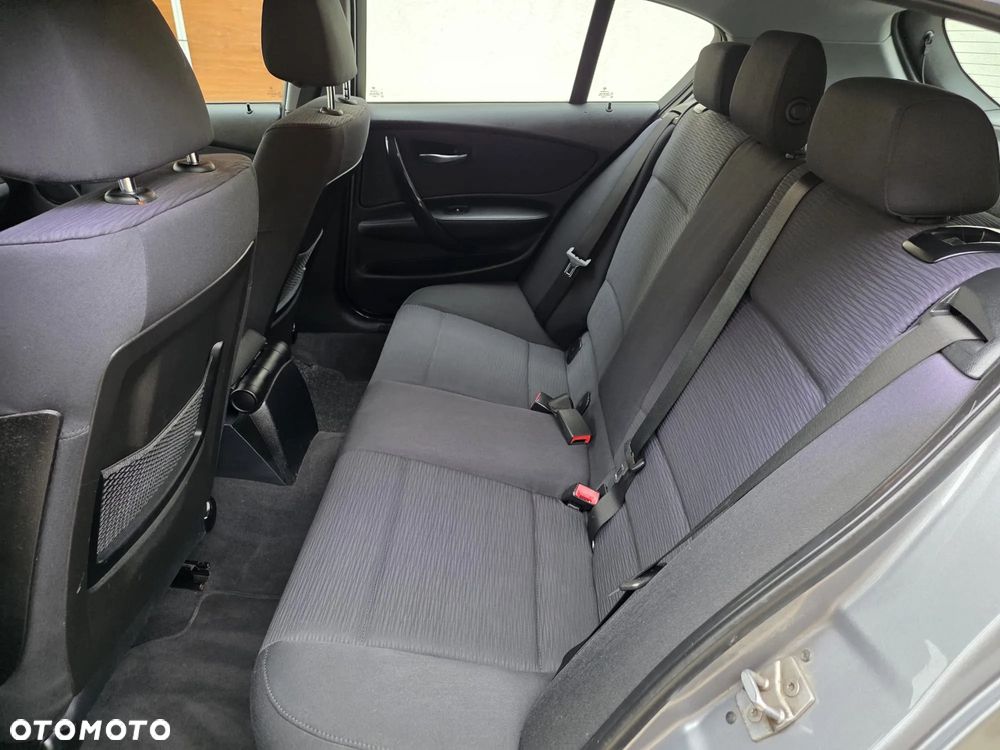 BMW Seria 1 116i - 9