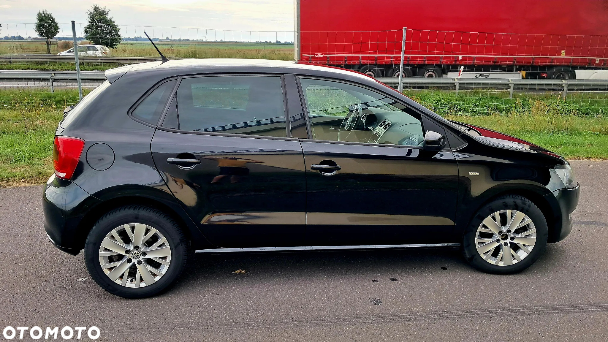 Volkswagen Polo 1.2 TSI Life - 6