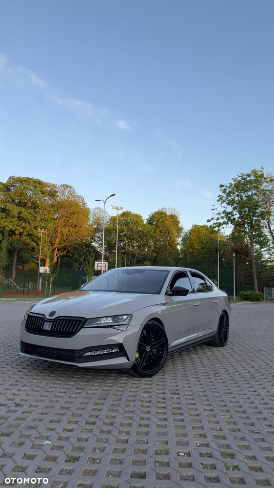 Skoda Superb 2.0 TSI 4x4 Sportline DSG - 16