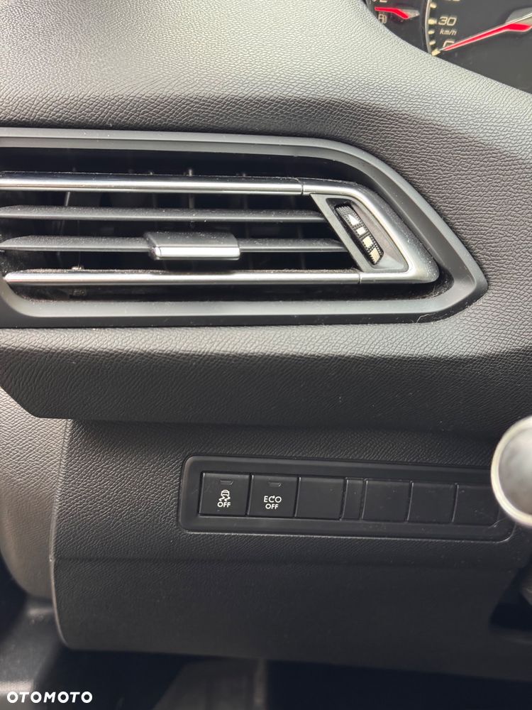 Peugeot 308 - 9
