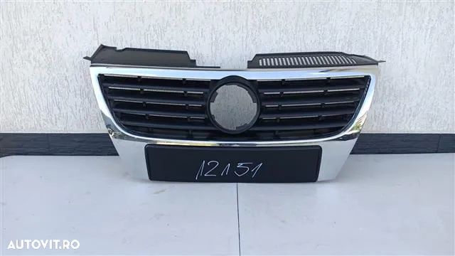 Grila centrala bara fata VW Touran an 2006 2007 2008 2009 2010 - 1