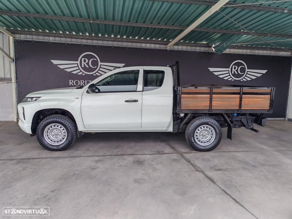 Mitsubishi L200 2.4 DI-D CE 4WD 3L - 4