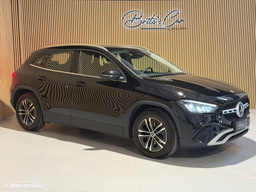 Mercedes-Benz GLA 180 7G-DCT Progressive - 2