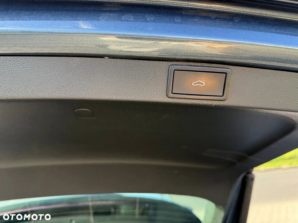 Skoda Octavia 2.0 TDI DSG RS - 15