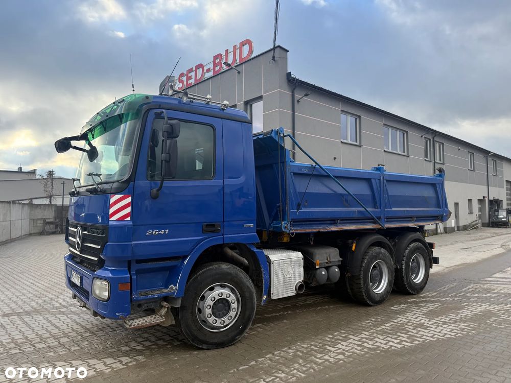 Mercedes-Benz 2641 - 1