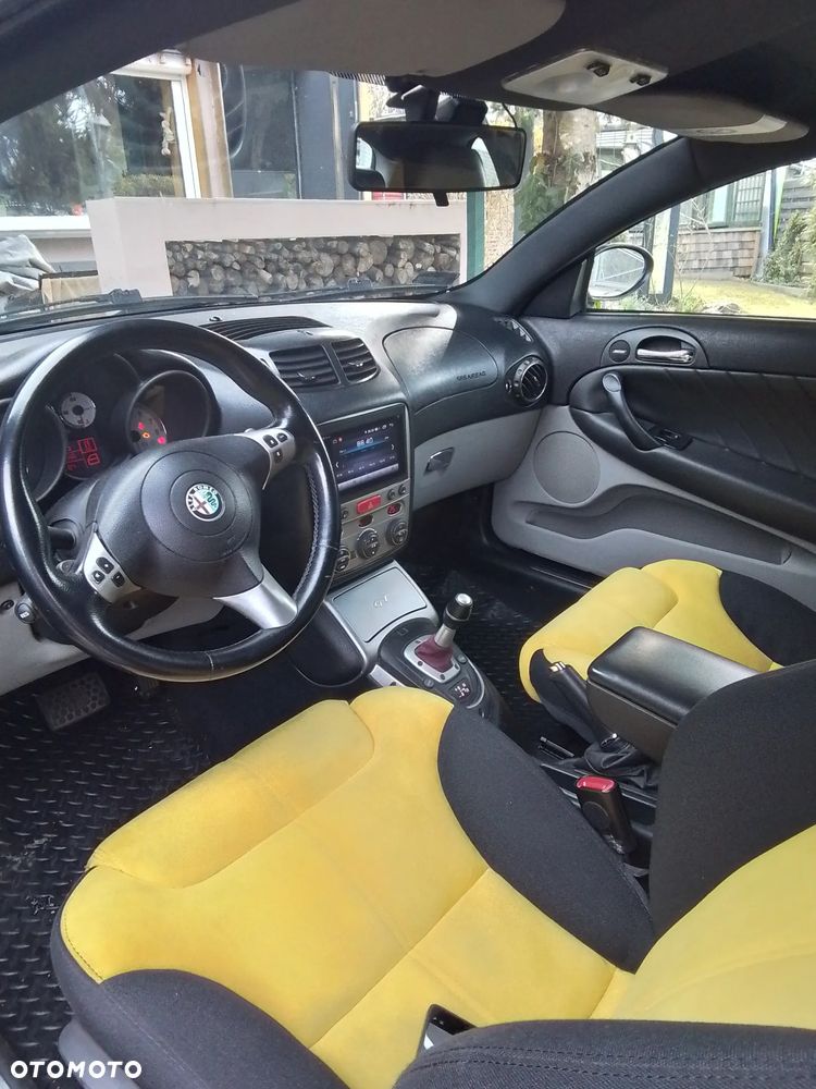 Alfa Romeo GT - 6