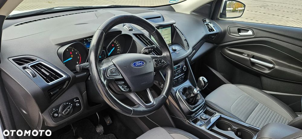 Ford Kuga 1.5 EcoBoost 2x4 SYNC - 11