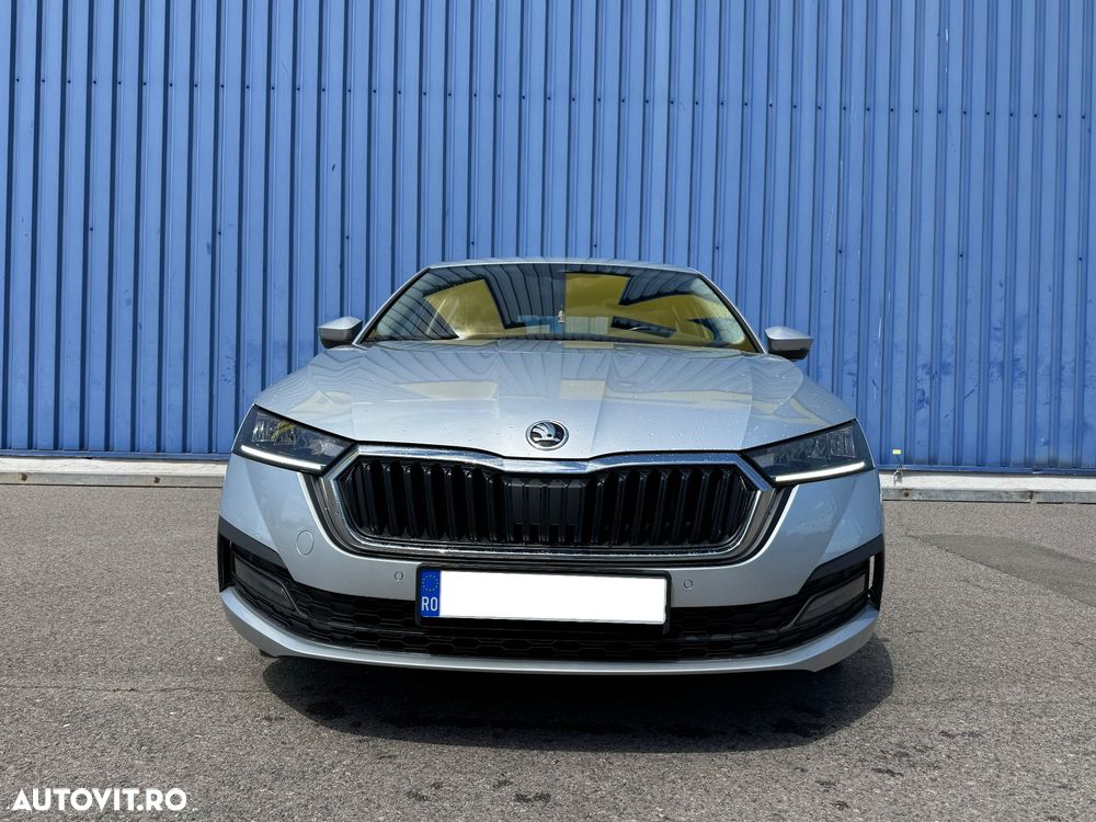 Skoda Octavia 2.0 TDI DSG Ambition - 3