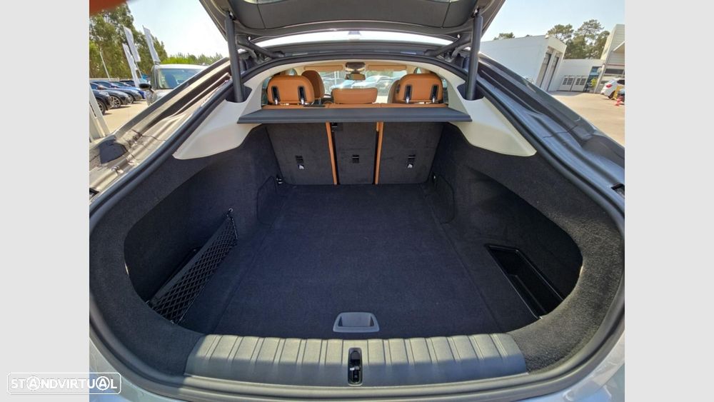 BMW i4 eDrive40 - 16