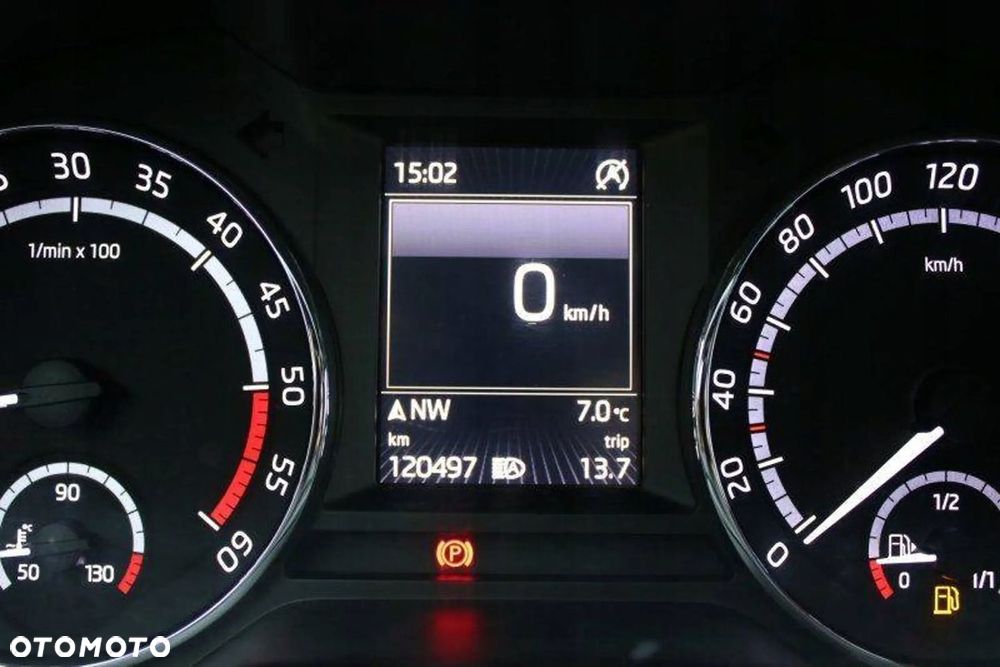 SILNIK KOMPLETNY CLHC CLH SKODA OCTAVIA III 1.6 TDI GOLF 7 AUDI A3 - 8