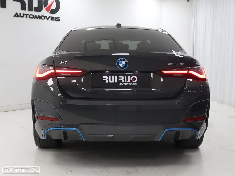 BMW i4 eDrive40 Pack Desportivo M - 32