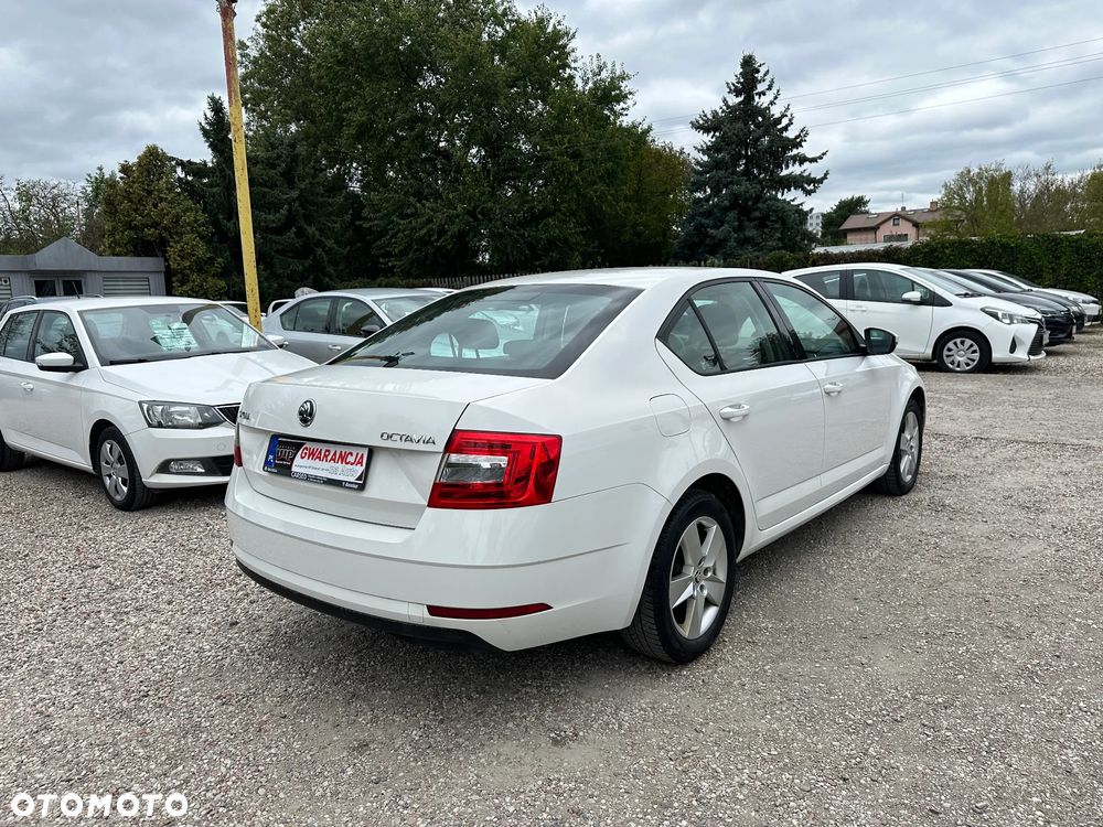 Skoda Octavia - 10