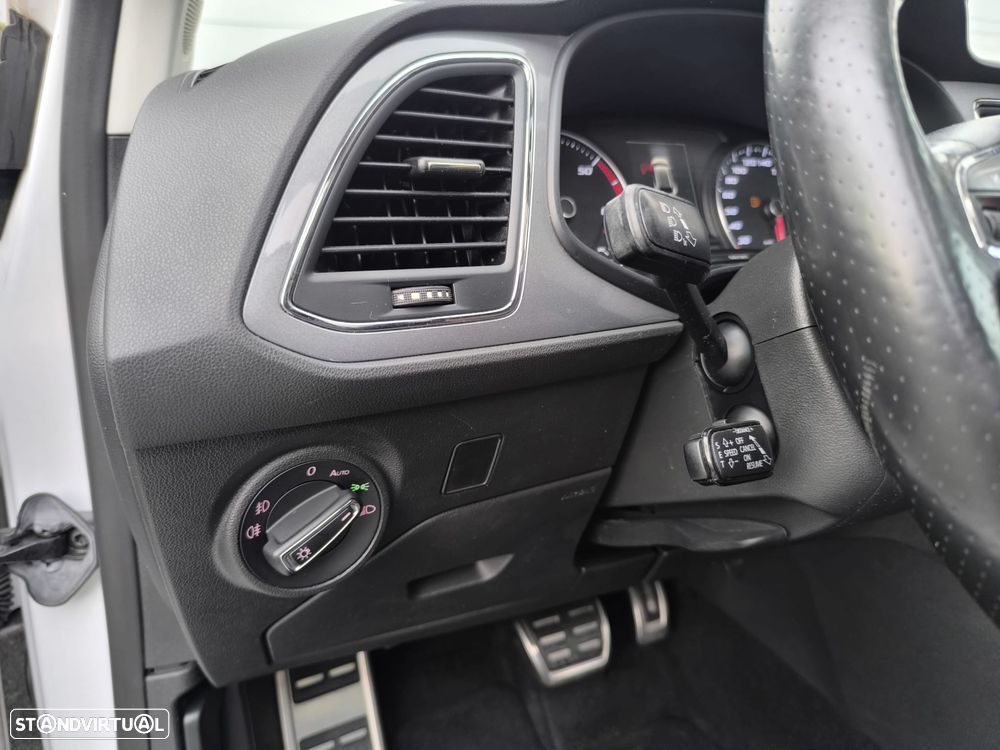 SEAT Leon 2.0 TDI DPF S&S DSG FR - 43