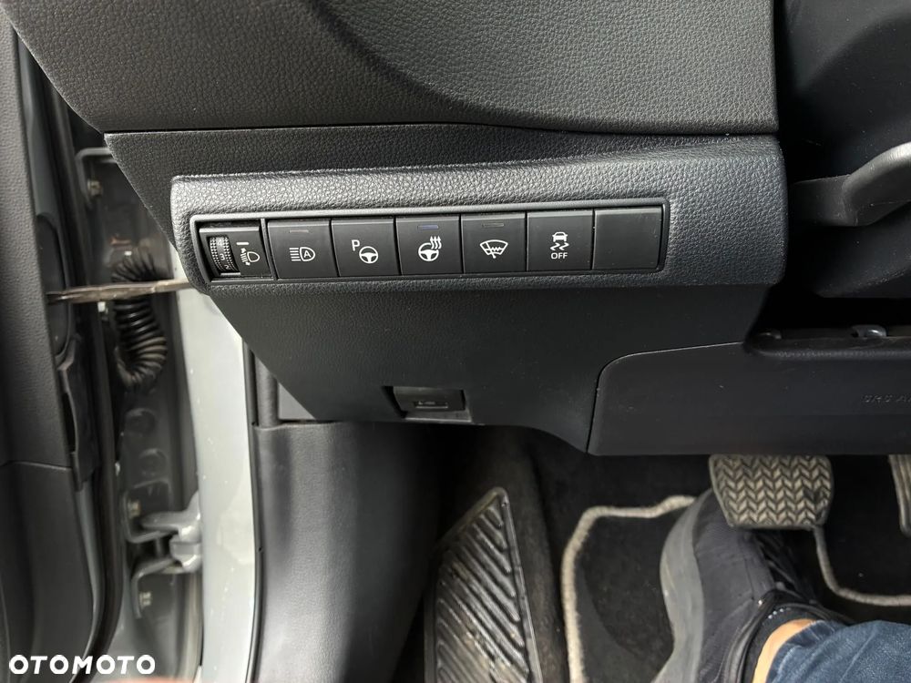 Toyota Corolla - 10