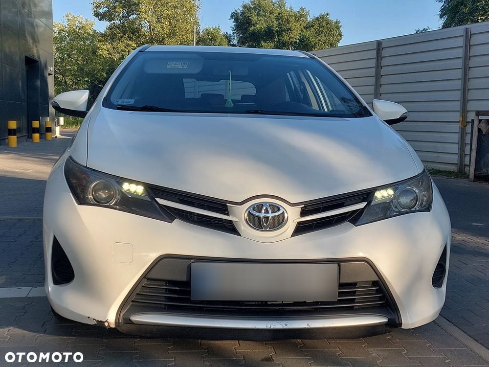 Toyota Auris 1.4 D-4D Active - 3