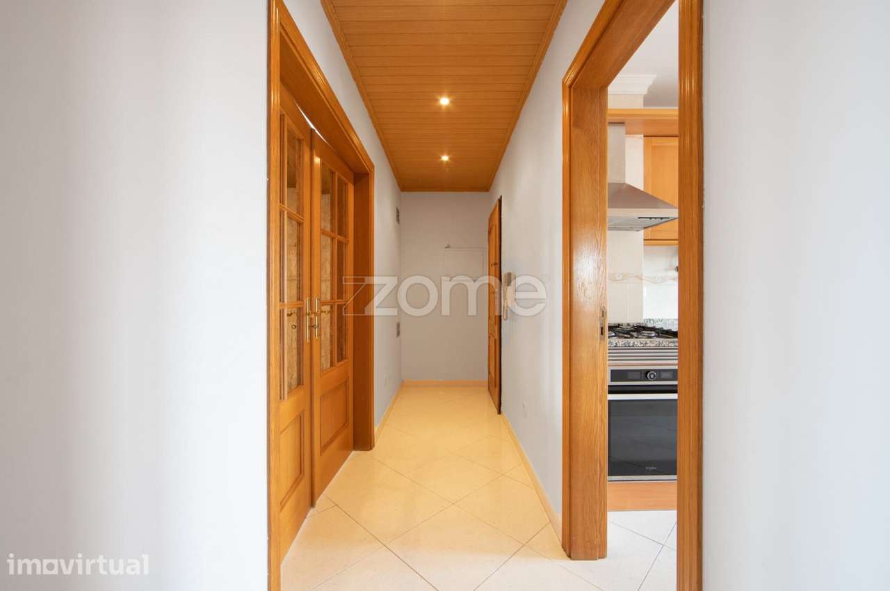 Apartamento T2 no Centro da Quinta do Conde - Grande imagem: 5/17