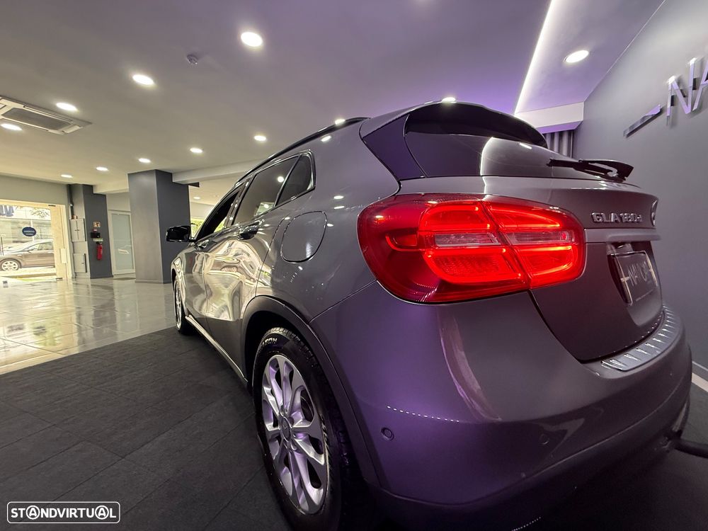 Mercedes-Benz GLA 180 (CDI) d 7G-DCT Urban - 10