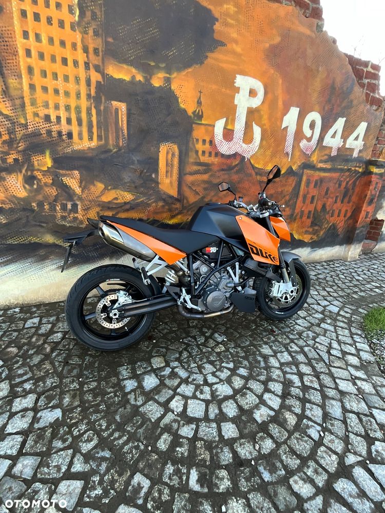 KTM Super Duke - 11