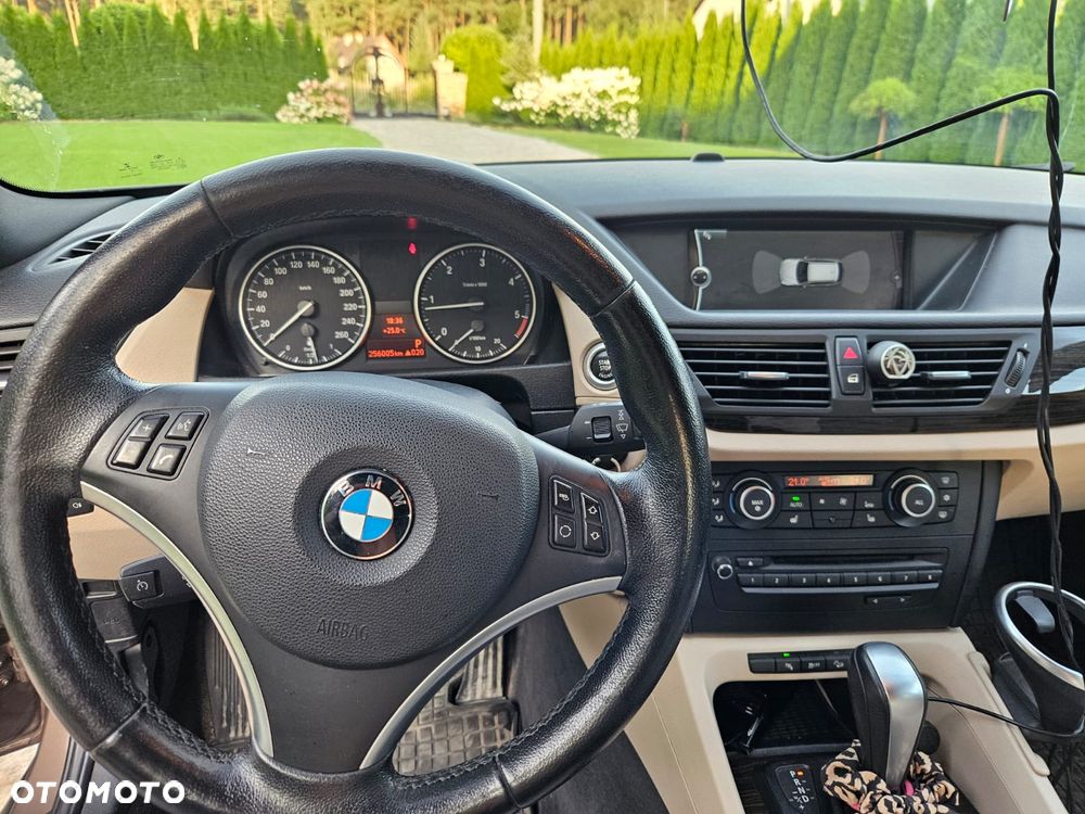BMW X1 xDrive20d - 26