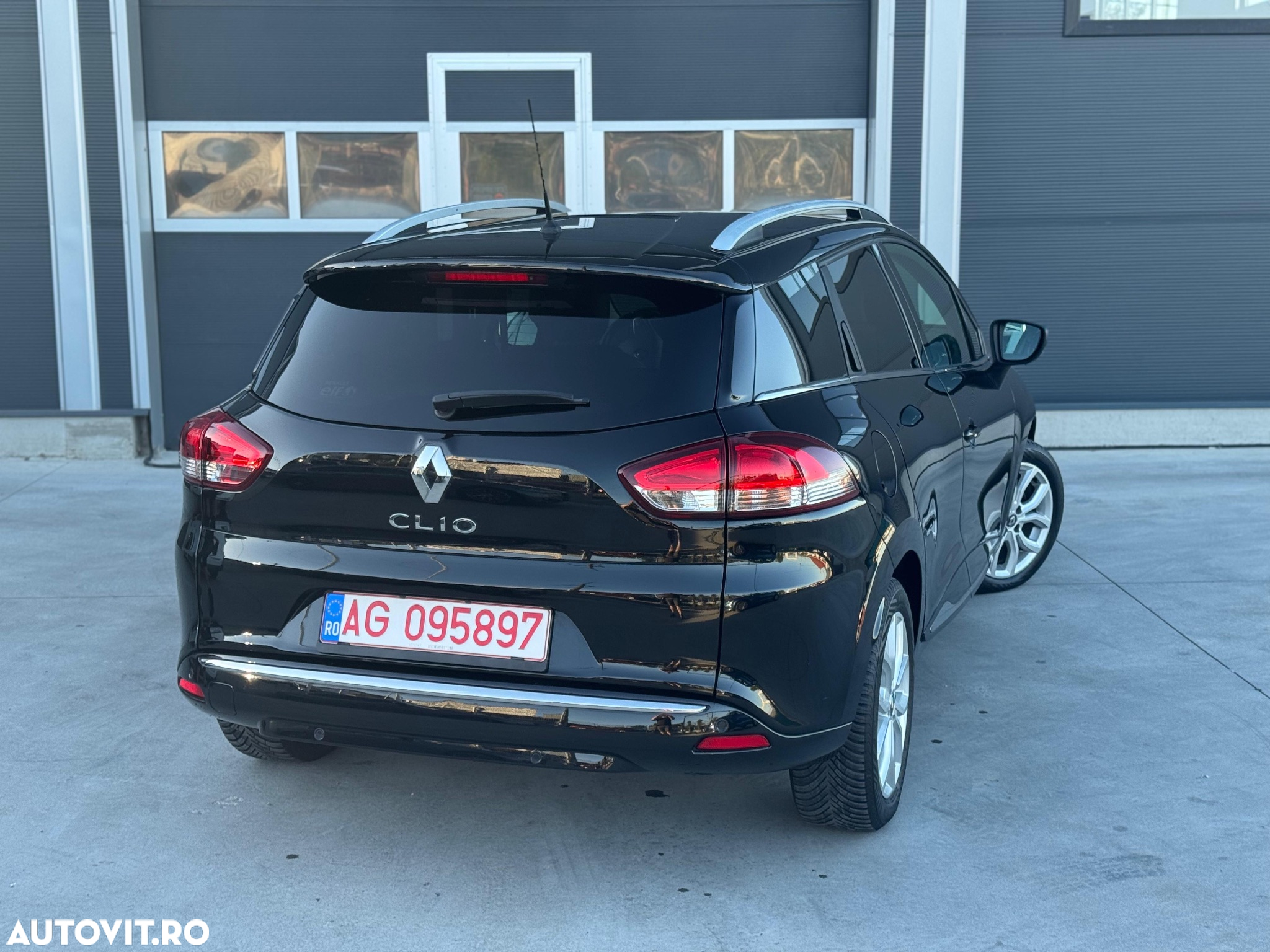 Renault Clio ENERGY TCe 90 Start & Stop Intens - 4