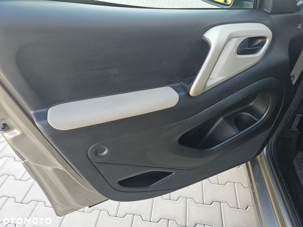 Peugeot Partner e-HDi FAP 92 Stop&Start Active - 17