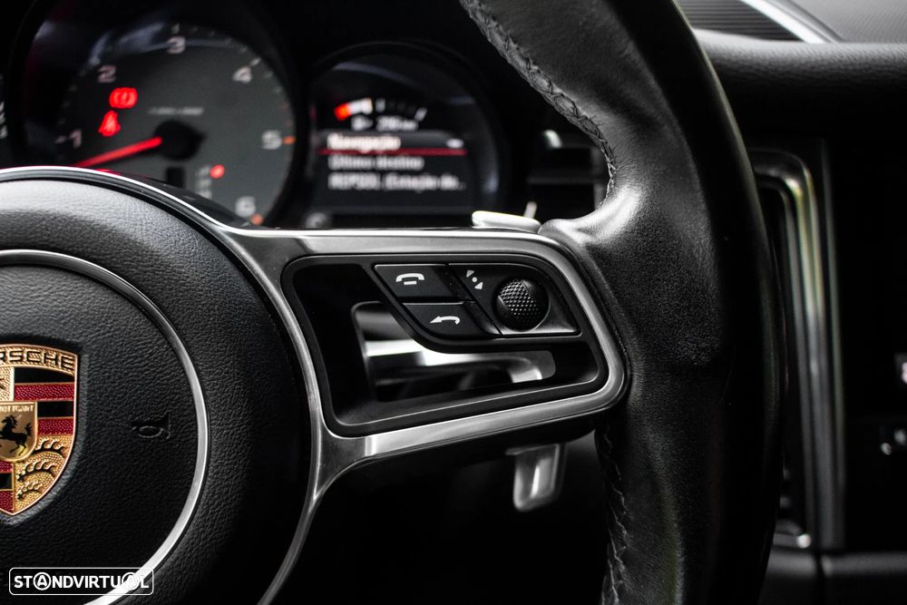 Porsche Macan S - 16