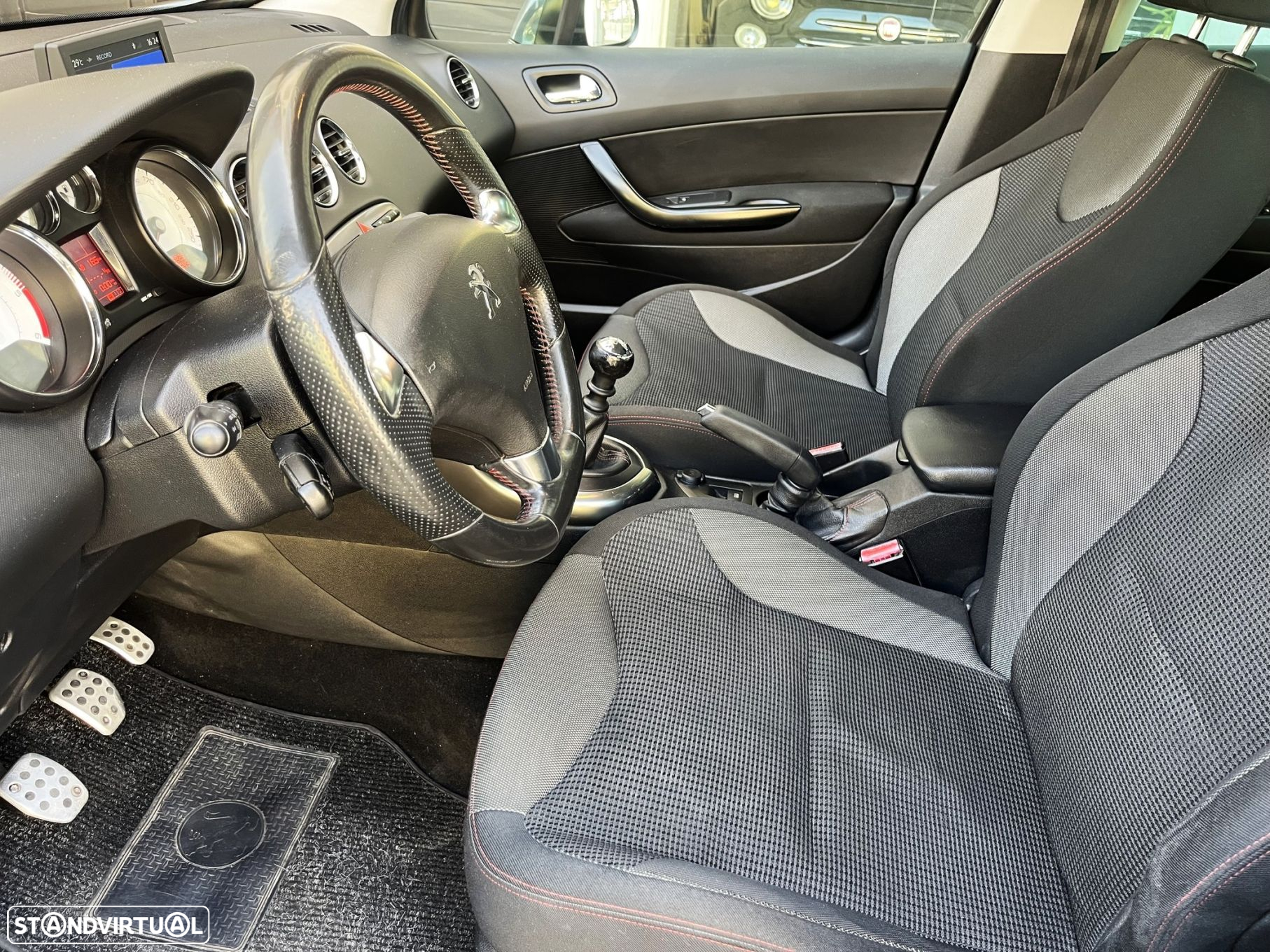 Peugeot 308 1.6 e-HDi Sportium CVM6 - 12