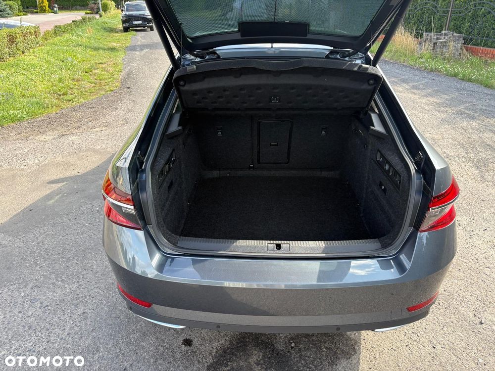 Skoda Superb 2.0 TDI L&K DSG - 30