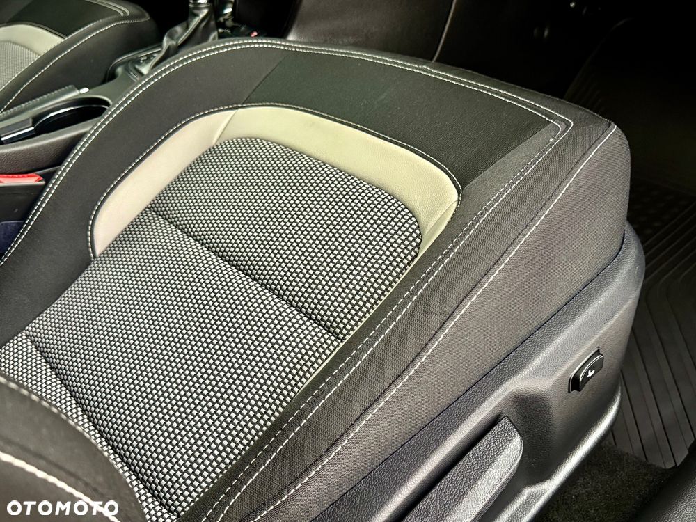 Kia Ceed 1.6 GDI M DCT - 18