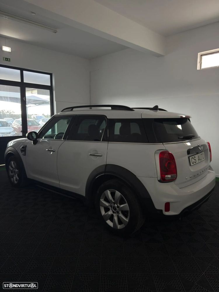 MINI Countryman One D - 5
