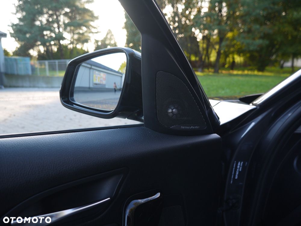 BMW Seria 1 120i Sport Line - 24